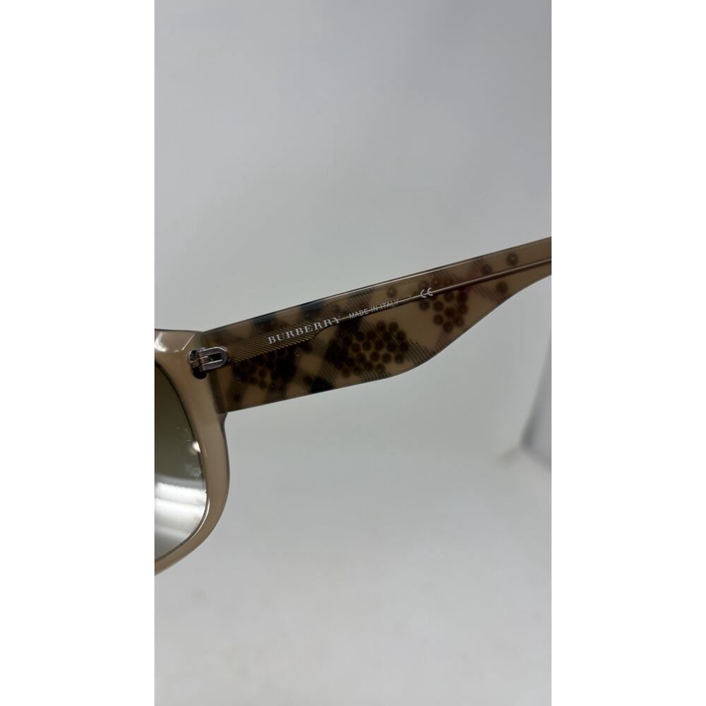 Burberry B 4096 Beige with Heart Stud Detail Women's Sunglasses Y2K - Picture 10 of 10